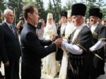 ABHAZYA - Güney Osetya’ya Giden Medvedev: Gürcistan’ı Barışa Zorlama Kararımız Adil İdi