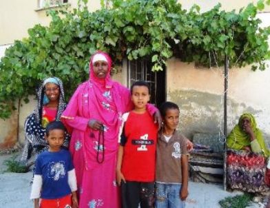 Burdurlu Esnaflar Somalili Muhacirlere İftar Verdi