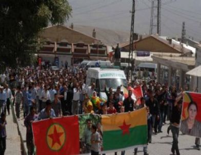 Çatışmada Ölü Ele Geçirilen Pkk'lının Cenazesi Başkale’de Toprağa Verildi