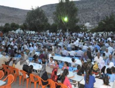 Vali Güvenç, Halfeti'de İftara Katıldı