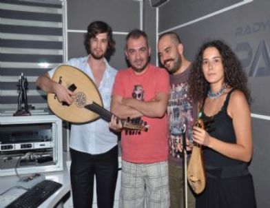 İzmir'de Şiir Gecesi