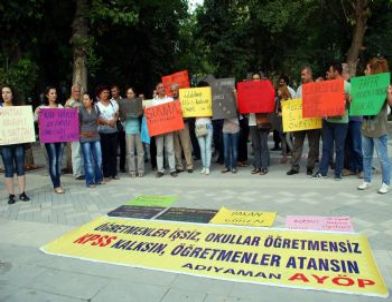 Öğretmenlerden Atanamama Eylemi