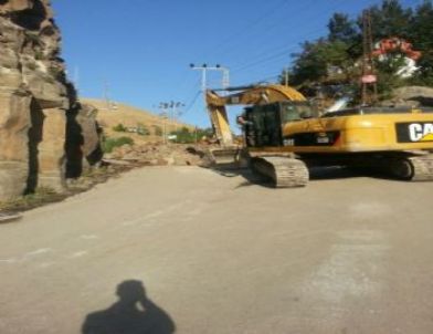 Bitlis’te Protokol Yolu Yapımı Devam Ediyor