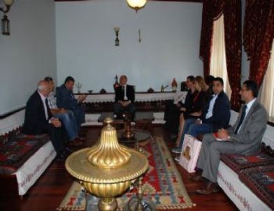 Azerbaycan Cumhurbaşkanlığı Komisyonundan Bolu Valisine Ziyaret