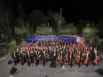 PERKÜSYON - Pekin Senfoni Orkestrası, Türkiye'deki İlk Konserini Side'de Verdi