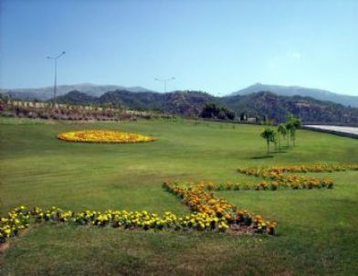 Salihli’de Sokaklar Renk Cümbüşü