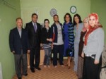 ŞEHİT ONBAŞI - Trabzonlu Şehit ve Gazi Ailesine Bayan Kızılcık'tan Ziyaret