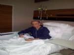 FARUK DEMIR - Adnan Keskin, Ünlü Ozan Neşet Ertaş'ı Hastanede Ziyaret Etti