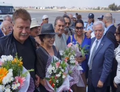 Altın Koza'ya Katılacak Sanatçılar Adana'ya Geldi