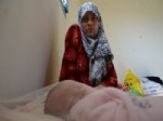 DARMADAĞıN - Anne Karnında Savaşla Tanışan Suriyeli İkizlerin Öyküsü