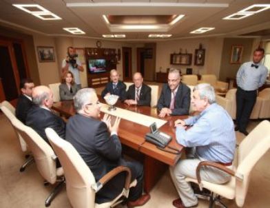 Başkan Karaosmanoğlu Ahilik Derneğini Kabul Etti