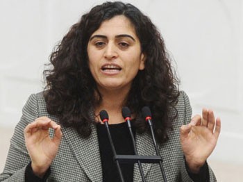 Kampüste Sebahat Tuncel krizi