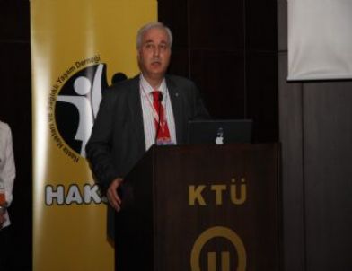 Trabzon'da Hasta Hakları Bağlamında Tam Gün Yasası Konuşuldu