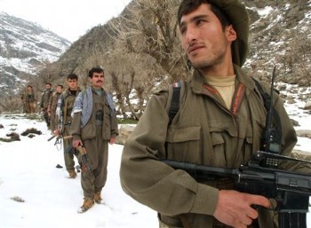 Beytüşşebap'ta PKK'lılar üs bölgesine saldırdı, çatışma sürüyor