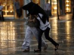 DEVLET METEOROLOJI GENEL MÜDÜRLÜĞÜ - Bu illerde yaşayanları sağanak yağış bekliyor