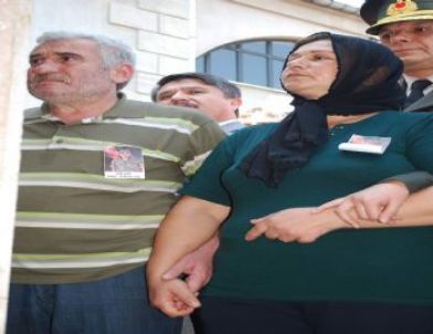 Manisalı Şehidi On Binler Uğurladı