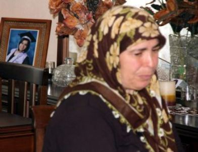 Ak Parti’li Kılınç Sema Öğretmeni Unutmadı