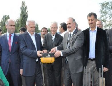 Akasya Vadisi Termal Tatil Köyü Temeli Atıldı