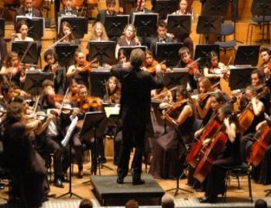 Gençlik Filarmoni Orkestrası’ndan Brüksel’de Müthiş Performans