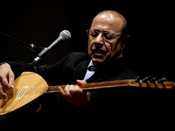 Neşet Ertaş'ın durumu ciddileşti