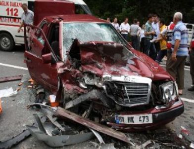Trabzon'da Trafik Kazası: 1 Ölü, 4 Yaralı