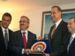 VAN KEDİSİ - Galatasaray Yönetim Kurulu’ndan Vali Karaloğlu’na Ziyaret