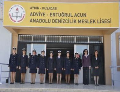 Kuşadası Anadolu Denizcilik Meslek Lisesi Yeni Binaya Kavuştu