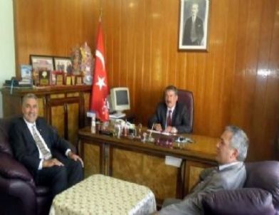 Milli Eğitim Müdürü, Belediye Başkanını Ziyaret Etti