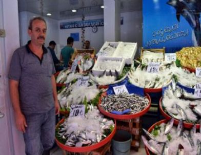 Balık Fiyatları Niğdeli Vatandaşın Yüzünü Güldürüyor