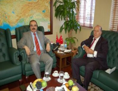 Demirçalı, Vali Coş İle Kaçak Yapılaşmayı Görüştü