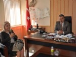EMEKÇİ KADINLAR - Emekçi Kadınlar Derneği, Zonguldak Valisi Erol Ayyıldız’ı Ziyaret Etti