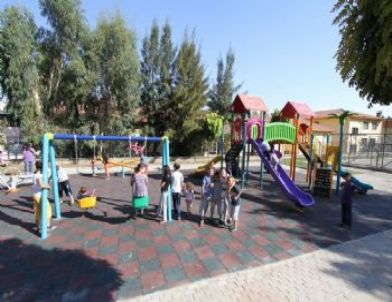 Konak'ta Parklar Yenileniyor