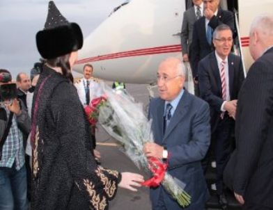 TBMM Başkanı Çiçek, Kazakistan’a Geldi