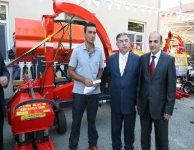 Bakanlıktan Düzceli Çiftçilere Ekipman Desteği