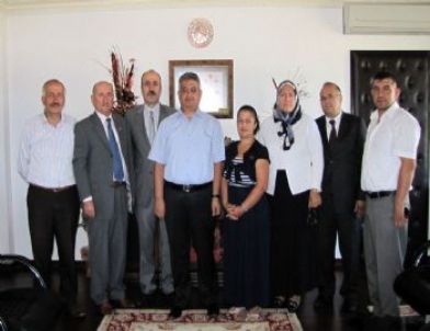 Kent Konseyi Kaymakam Pekmez'i Ziyaret Etti