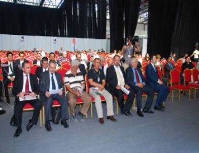 Akşamoğlu: 'İç Pazarda Ciddi Tahsilat Sıkıntısı Var'