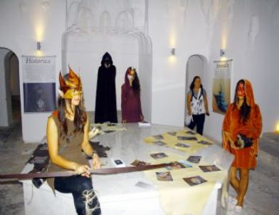 Muğla'da Deri Maske Sergisi