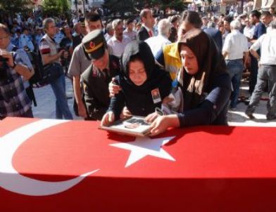 Piyade Üsteğmen Son Yolculuğuna Uğurlandı