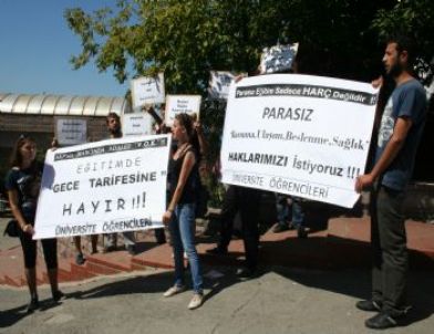 Üniversite Öğrencileri, Harçların Kaldırılmasını İstedi