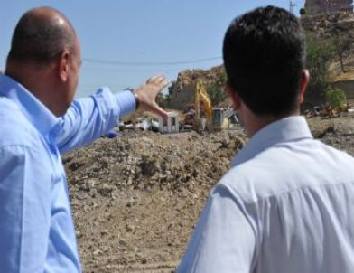 Yeni Parkın Yapımı Hızla Devam Ediyor