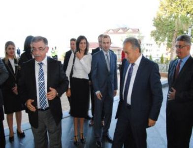 Bölge Valileri Akçakoca’da Toplandı