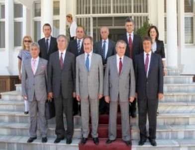 KKTC Başbakanı İrsen Küçük, Bakan Günay'ı Kabul Etti