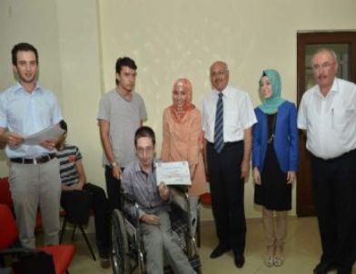 Gençlik Meclisi’nden Gençlere İngilizce Eğitimi