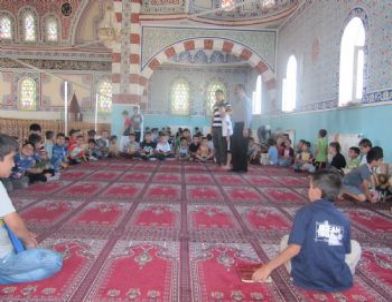 Kur’an Kursu Öğrencilerine Obezite Eğitimi