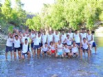 RAFTİNG HEYECANI - Manavgat Evrensekisporlu futbolcular rafting yaptı