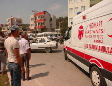 Yolun Karşısına Geçmek İsterken Otomobil Çarptı