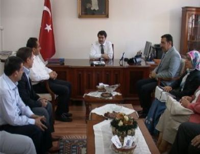 Ak Parti İl Teşkilatı, Vali Şahin'e Hayırlı Olsun Ziyaretinde Bulundu