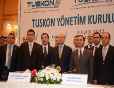 Bakan Şimşek’ten İş Dünyasına: Gündemimizde Yeni Vergiler Yok