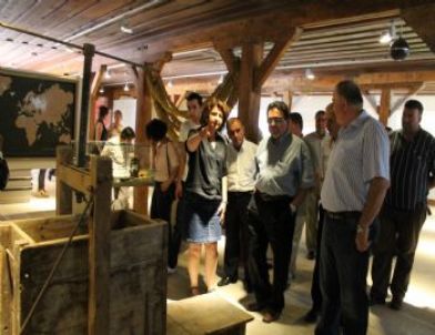 Yerel Seçimde İzmir ve İlçelerinde Yine İktidar Olacaklarını Söyledi