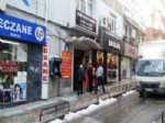 DONMA TEHLİKESİ - Bursa'dan İş Bulmak İçin Geldi, Donarak Ölecekti